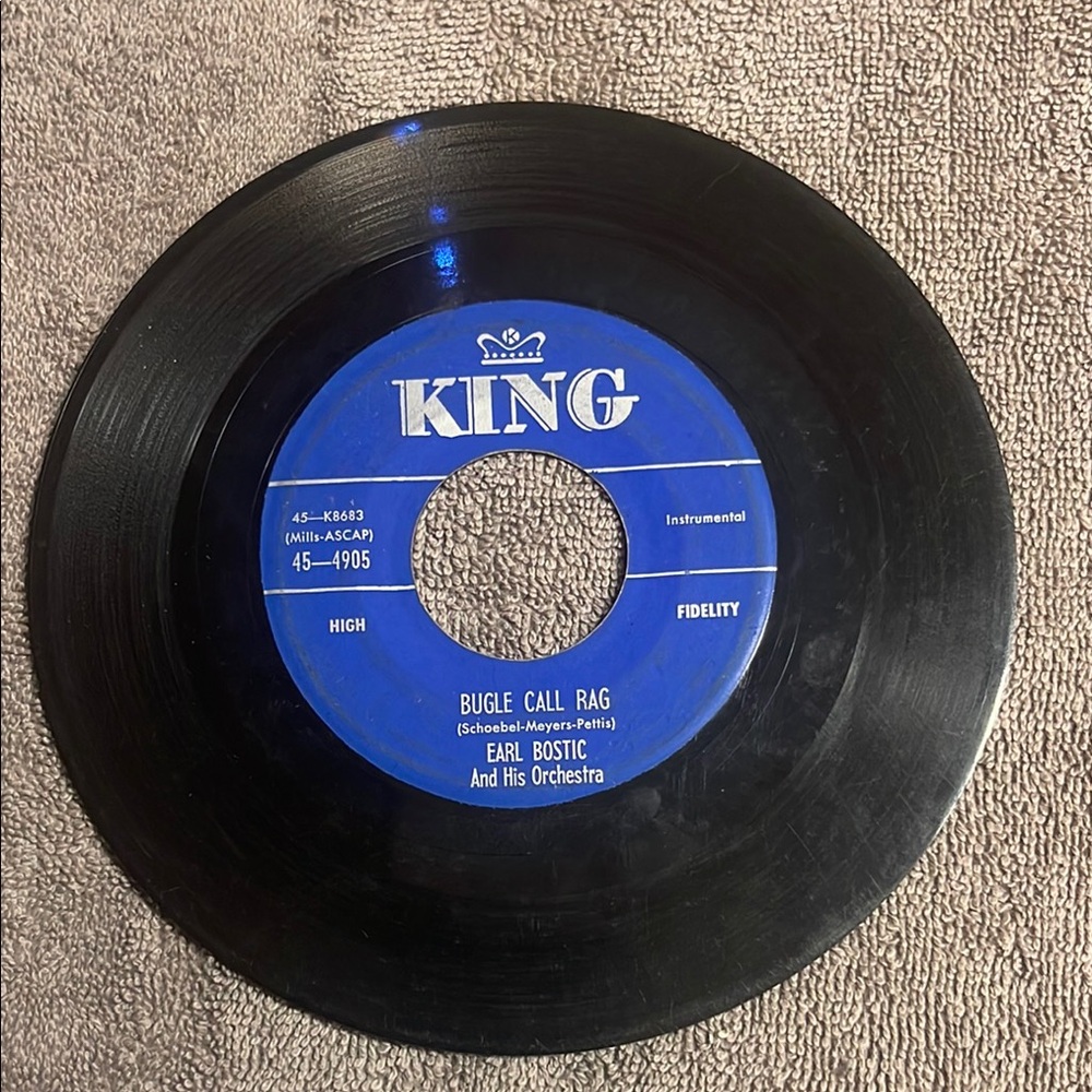 Earl Bostic & his Orchestra King Records vintage Vinyl 45 RPM - Picture 3 of 4